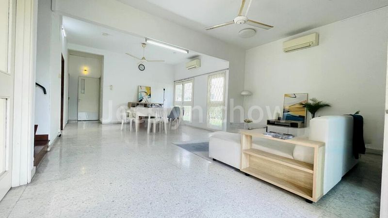 4 Bed Bungalow (Landed) for Sale in  Clementi Park - Image 2