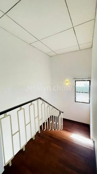 4 Bed Bungalow (Landed) for Sale in  Clementi Park - Image 1