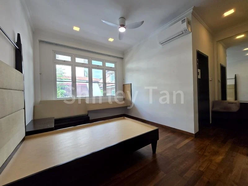 5 Bed Bungalow (Landed) for Rent in  Petir Road - Image 4