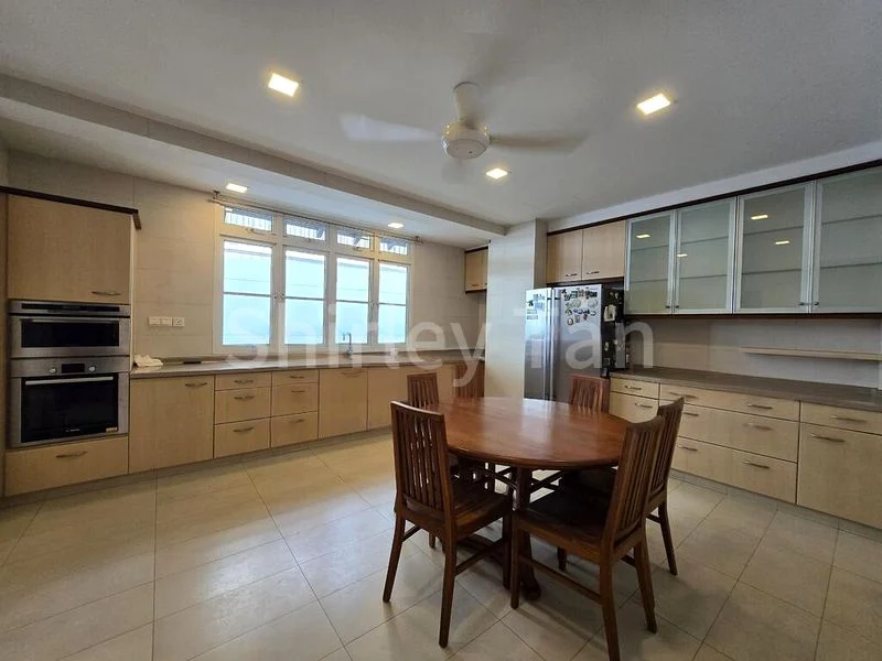 5 Bed Bungalow (Landed) for Rent in  Petir Road - Image 7
