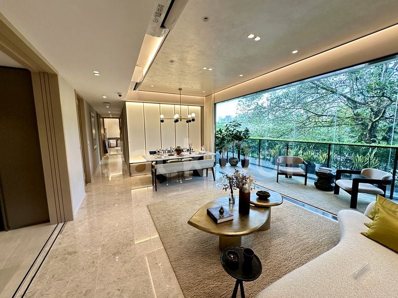 5 Bed Condo for Sale in Pinetree Hill - Image 1