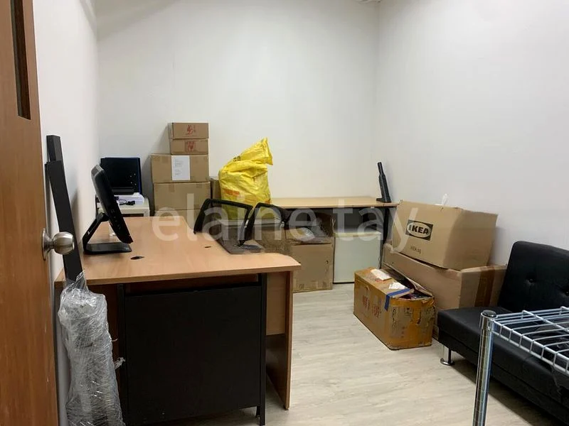 Light Industrial (B1) for Sale in  Tong Lee Building Block A - Image 4