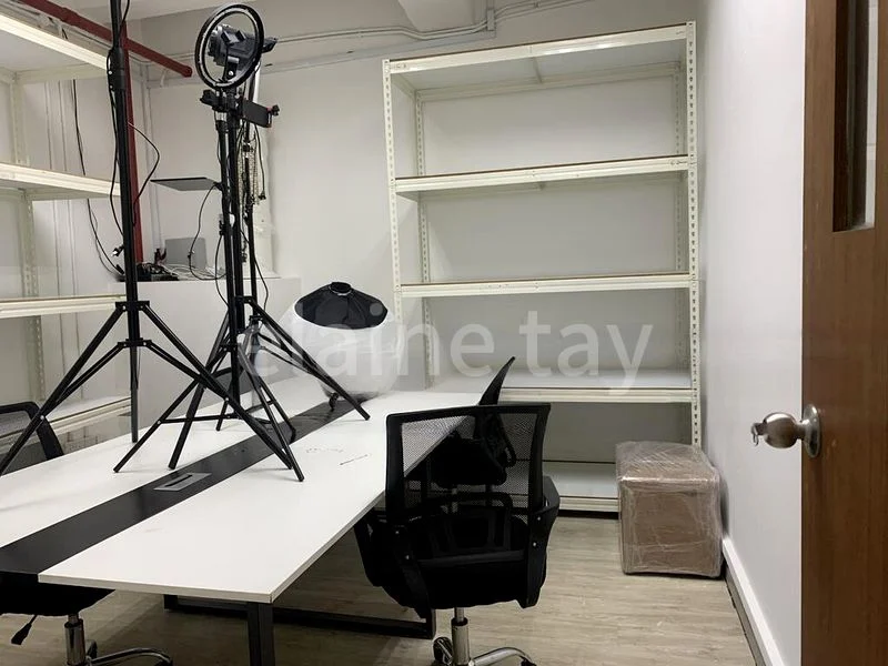 Light Industrial (B1) for Sale in  Tong Lee Building Block A - Image 5