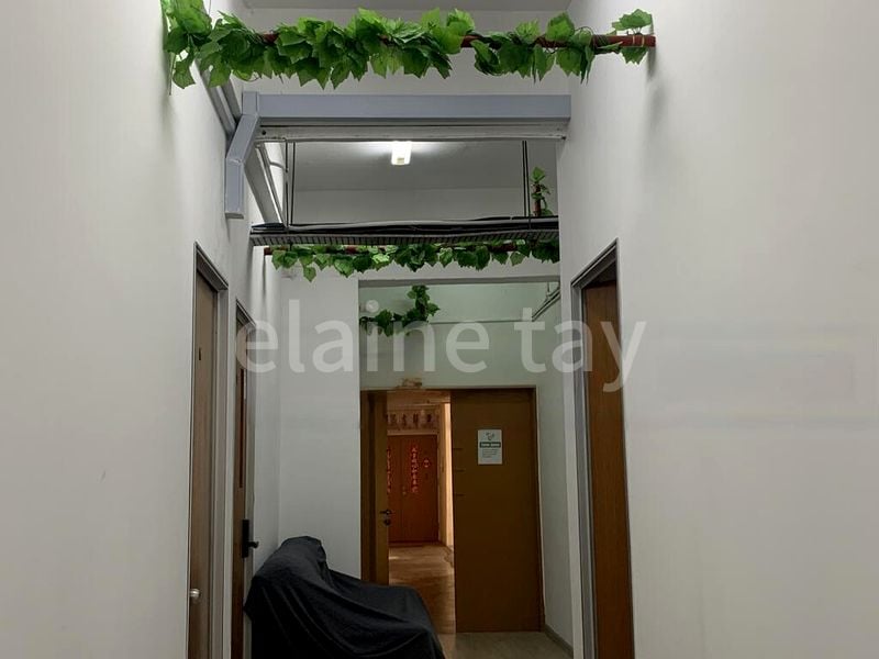 Light Industrial (B1) for Sale in  Tong Lee Building Block A - Image 3