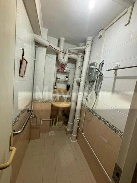 Common Room (HDB) for Rent in  161 Mei Ling Street - Image 9