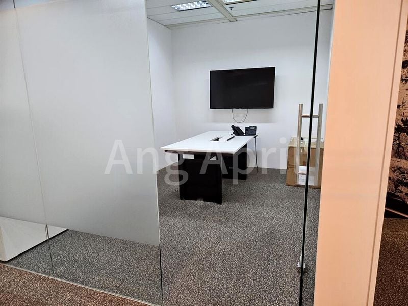 Office for Rent: 3 Minutes Walk to New Station! - Image 3