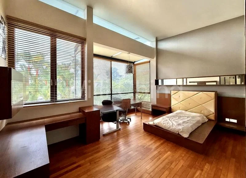 6 Bed Bungalow (Landed) for Sale in  Duchess Garden - Image 9