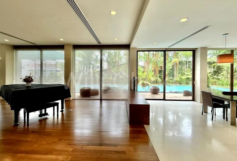 6 Bed Bungalow (Landed) for Sale in  Duchess Garden - Image 3