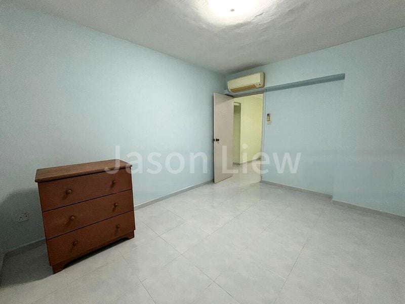 4 Room (4A) HDB for Rent in  305D Anchorvale Link - Image 5