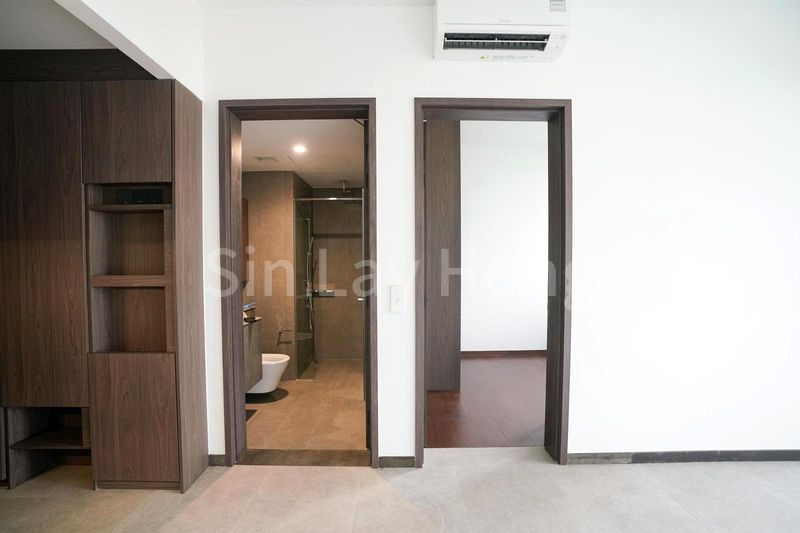 2 Bed Condo for Rent in  Marina Bay Residences - Image 7