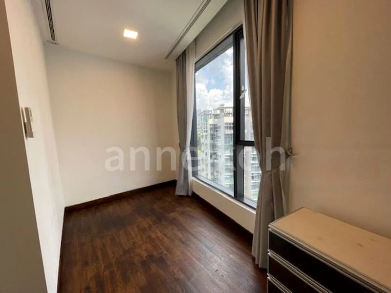 2 Bed Apartment (Condo) for Sale in  M5 - Image 3