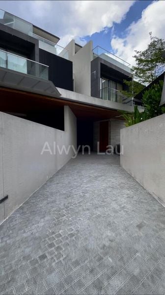 5 Bed Semi-Detached House (Landed) for Rent in  Novena Rise - Image 6