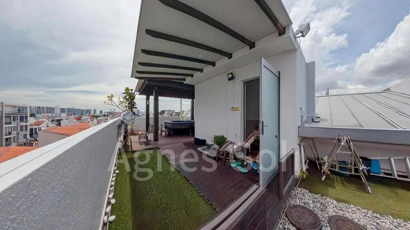3 Bed Apartment (Condo) for Sale in Gallery 8 - Image 7
