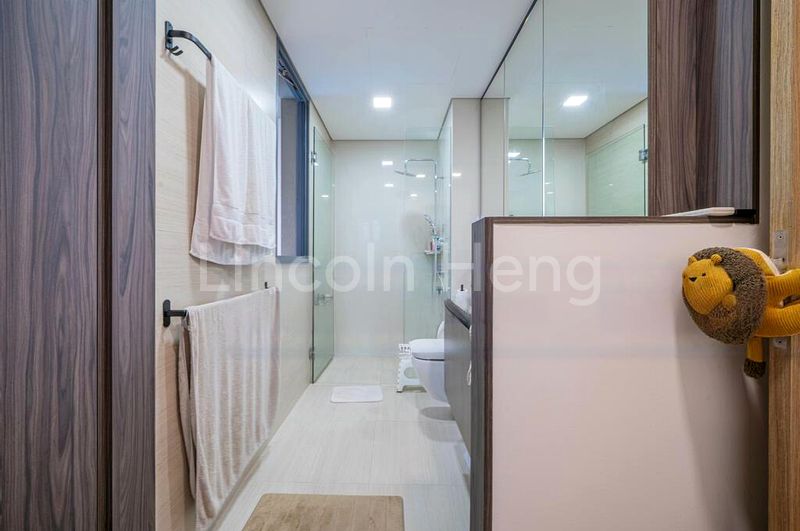 4 Bed Condo for Sale in Lakeville - Image 11