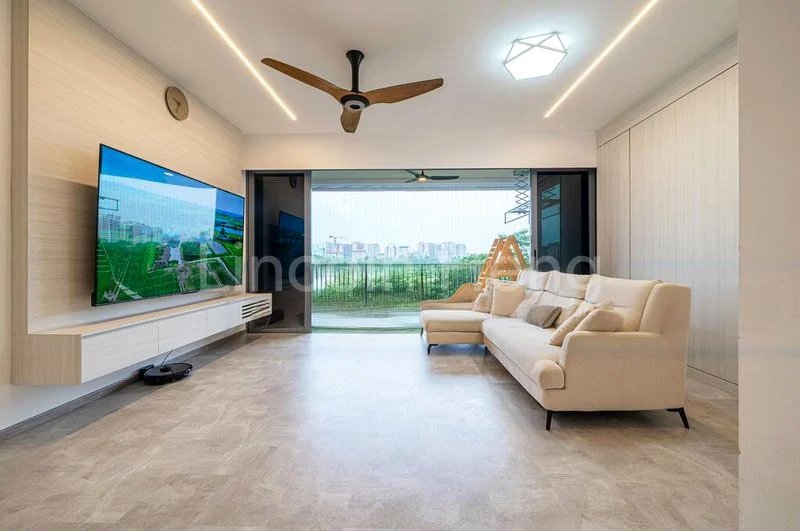 4 Bed Condo for Sale in Lakeville - Image 1