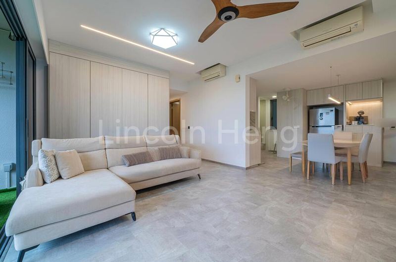 4 Bed Condo for Sale in Lakeville - Image 3