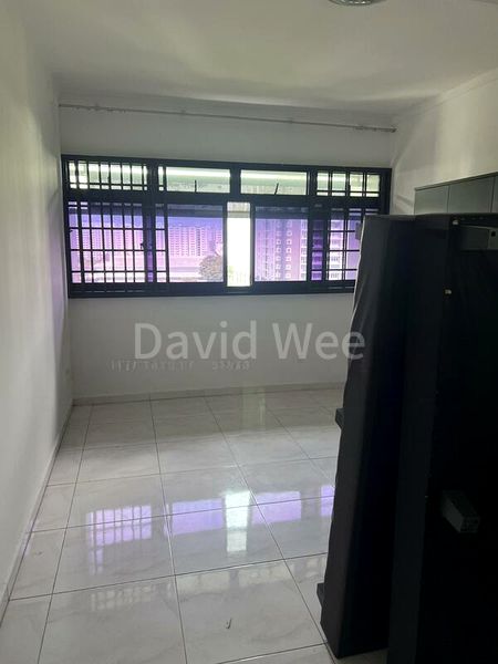 5 Room (5A) HDB for Rent in  241 Compassvale Walk - Image 4