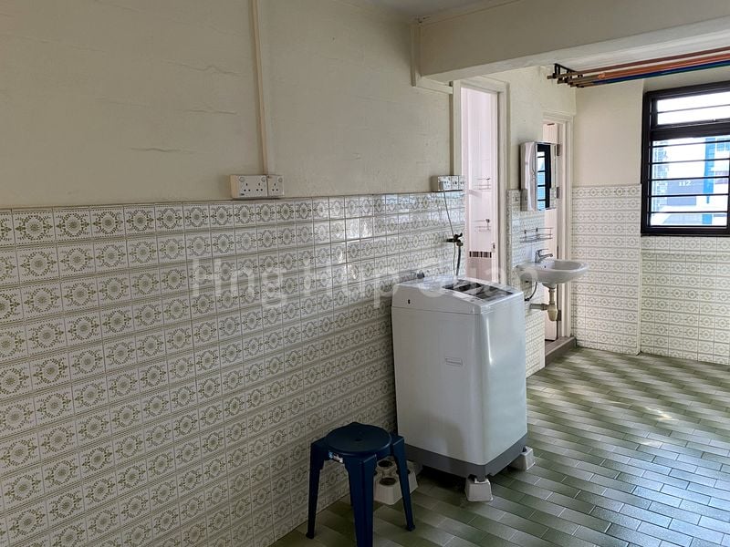 4 Room (4I) HDB for Rent in  76 Marine Drive - Image 12