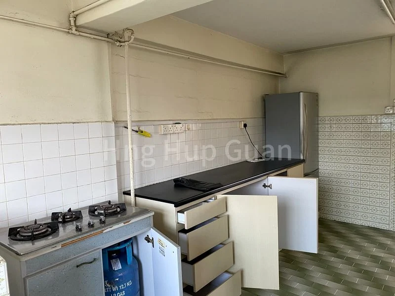 4 Room (4I) HDB for Rent in  76 Marine Drive - Image 10
