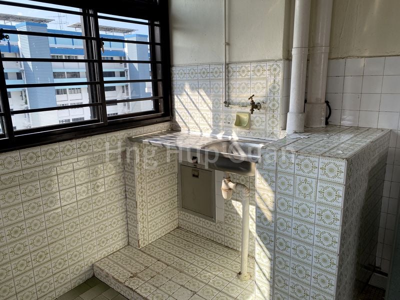 4 Room (4I) HDB for Rent in  76 Marine Drive - Image 11