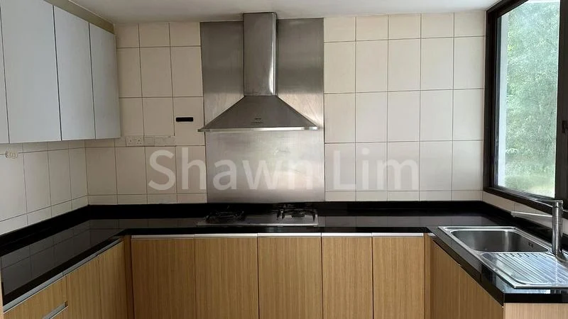 2 Bed Condo for Rent in  Varsity Park Condominium - Image 6