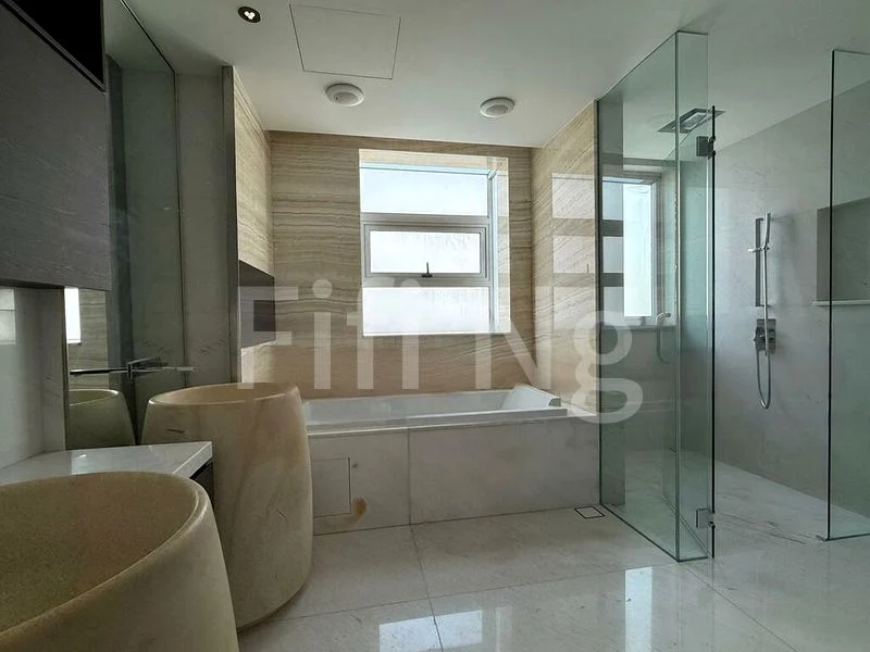 5 Bed Condo for Rent in  White House Residences - Image 6