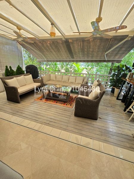 4+1 Bed Townhouse (Landed) for Sale in  Kew Green - Image 1