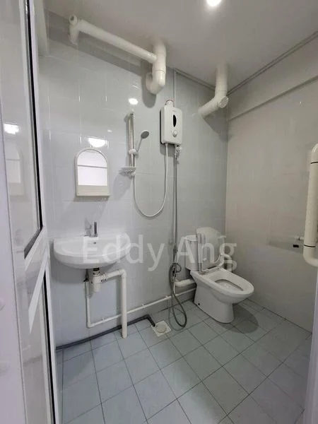 Common Room (HDB) for Rent in  210 Bukit Batok Street 21 - Image 4