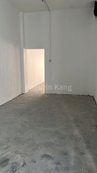 Food & Beverage for Rent in  Mackenzie Road - Image 4