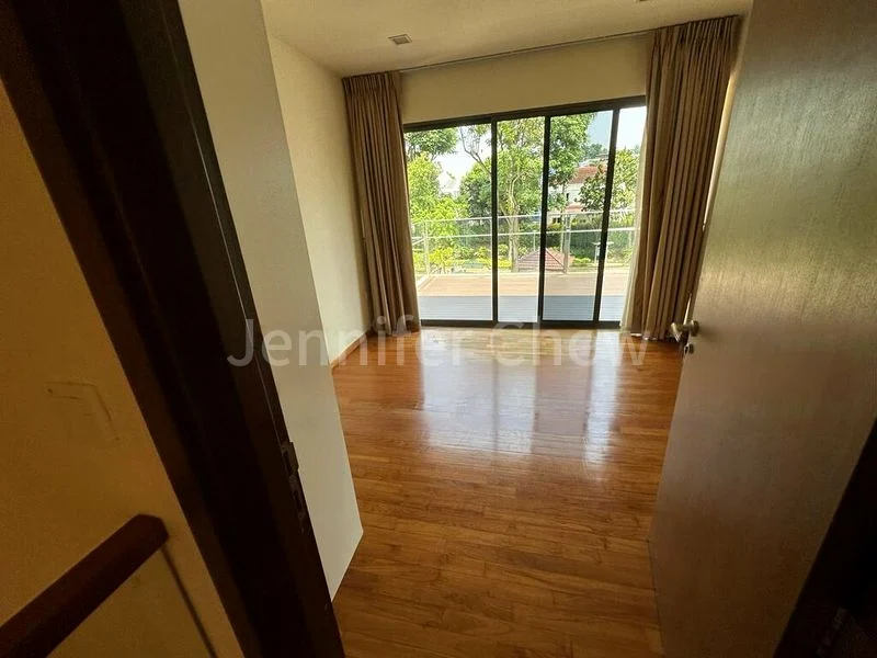 5 Bed Bungalow (Landed) for Rent in  Shamrock Villas - Image 5