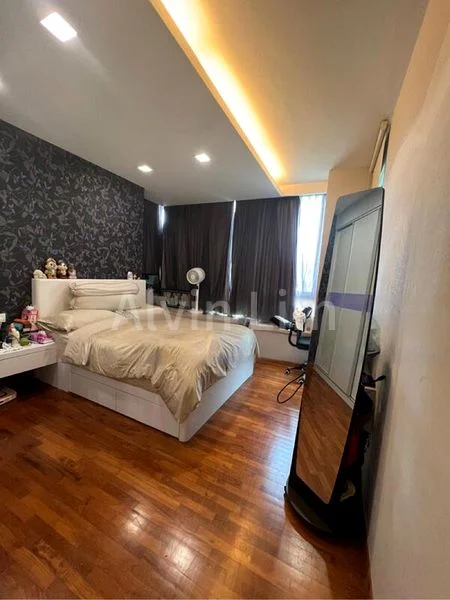 3 Bed Condo for Sale in  The Quartz - Image 11