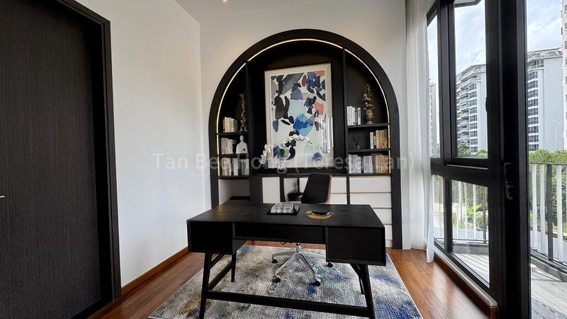 5 Bed Terraced House (Landed) for Sale in  Jalan Loyang Besar - Image 15