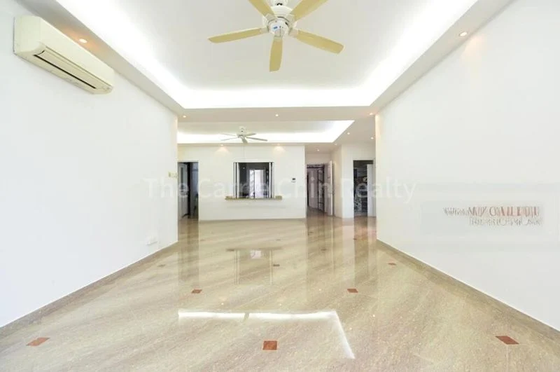 5 Bed Condo for Rent in  Spring Grove - Image 2