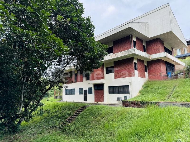 8 Bed Bungalow (Landed) for Sale around  Windsor Park Road - Image 1