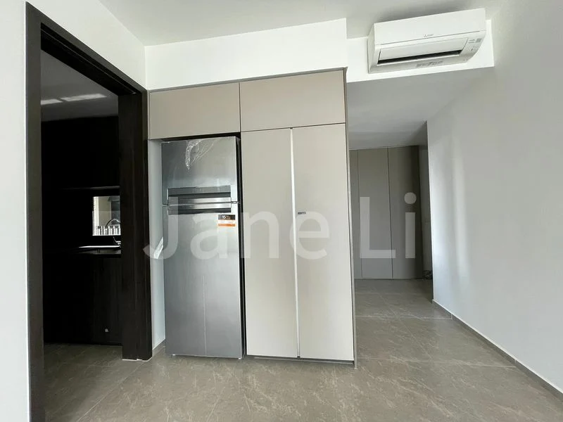 3 Bed Condo for Rent in  Park Colonial - Image 4