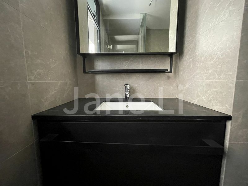 3 Bed Condo for Rent in  Park Colonial - Image 11
