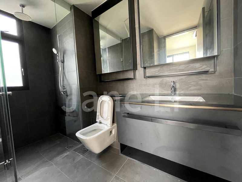 3 Bed Condo for Rent in  Park Colonial - Image 15