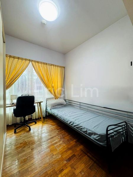 5 Bed Terraced House (Landed) for Sale in  Summer Gardens - Image 6