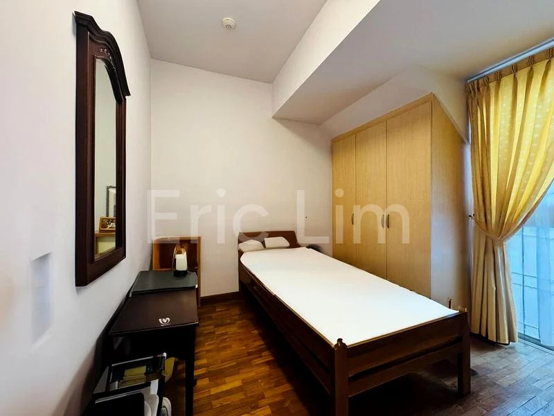 5 Bed Terraced House (Landed) for Sale in  Summer Gardens - Image 7