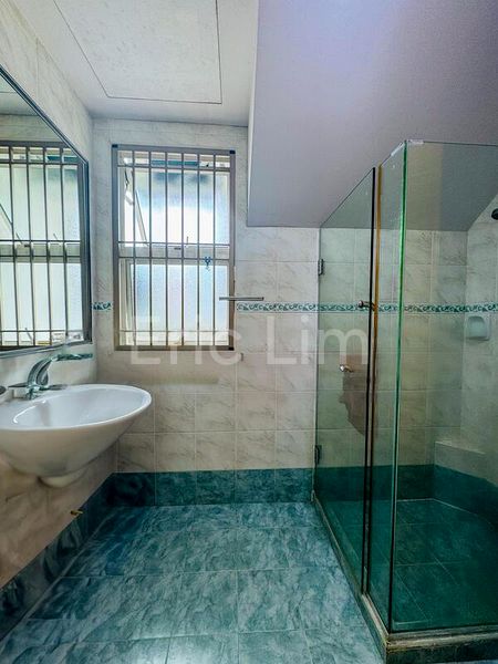 5 Bed Terraced House (Landed) for Sale in  Summer Gardens - Image 4