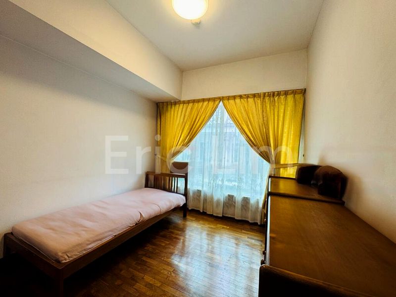 5 Bed Terraced House (Landed) for Sale in  Summer Gardens - Image 9