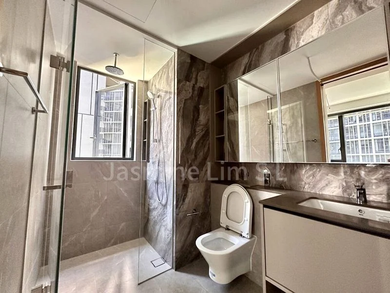 3 Bed Condo for Sale in  Penrose - Image 11