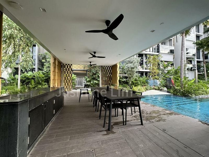 3 Bed Condo for Sale in  Penrose - Image 3