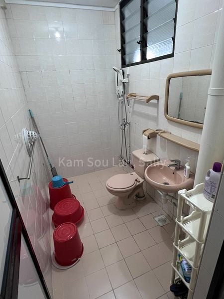 Common Room (HDB) for Rent in  273 Toh Guan Road - Image 3