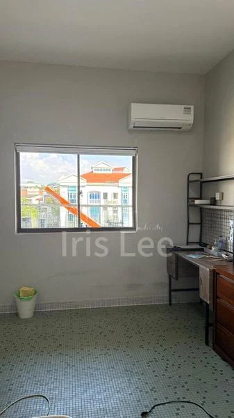 Common Room (Condo) for Rent in  Eng Aun Mansion - Image 3