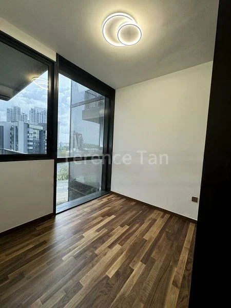 2 Bed Condo for Rent in  Hyll on Holland - Image 5