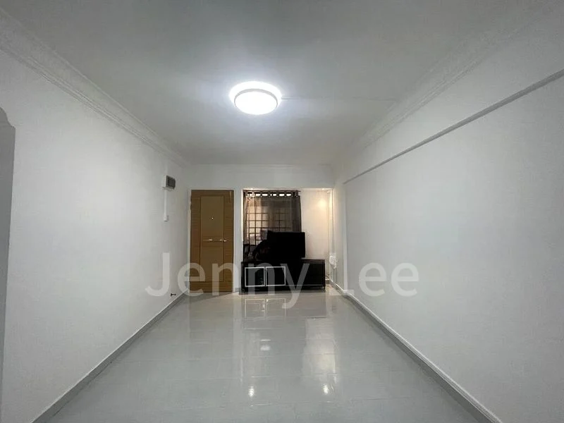 3 Room (3NG) HDB for Rent in  435 Clementi Avenue 3 - Image 2