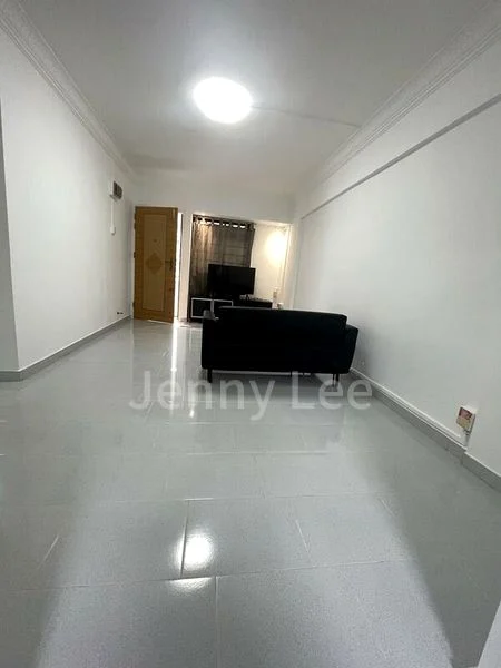 3 Room (3NG) HDB for Rent in  435 Clementi Avenue 3 - Image 3