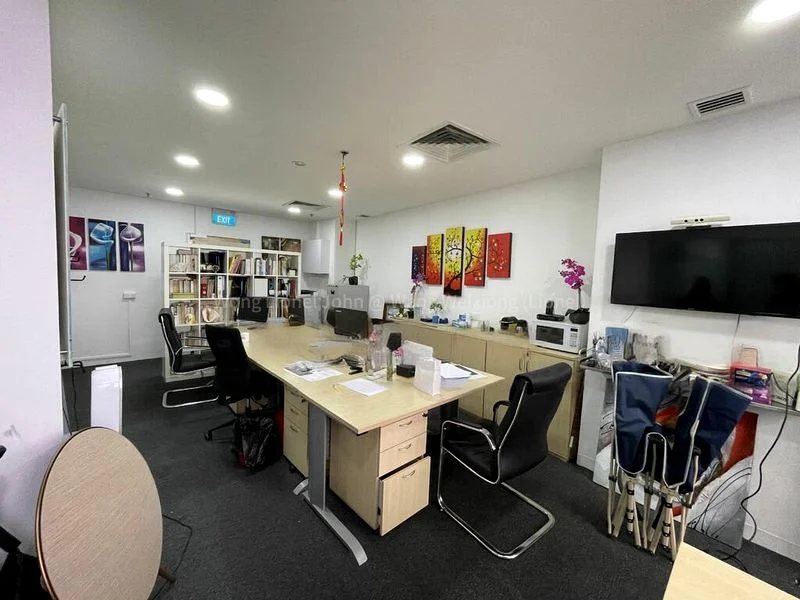 Office for Rent: The Plaza - Image 7