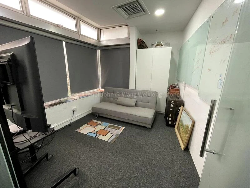 Office for Rent: The Plaza - Image 9